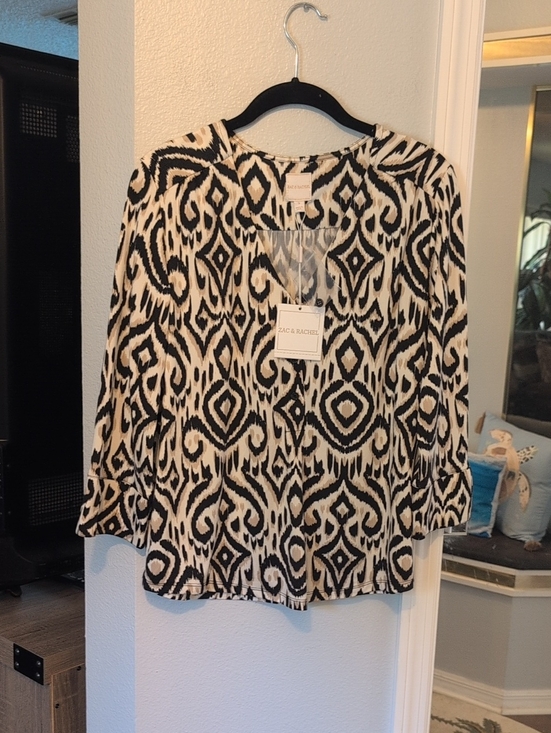 Zac & Rachel Tops - Zac & Rachel Black and White Ikat Print Blouse